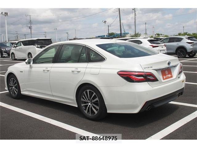 Toyota CROWN SEDAN 2018-06 7058063-10