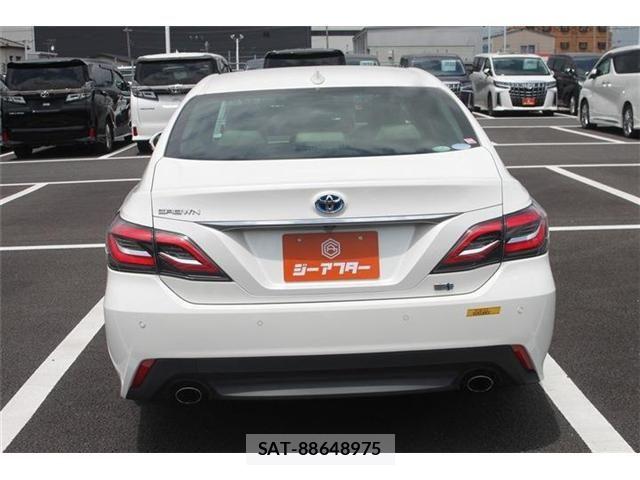 Toyota CROWN SEDAN 2018-06 7058063-11