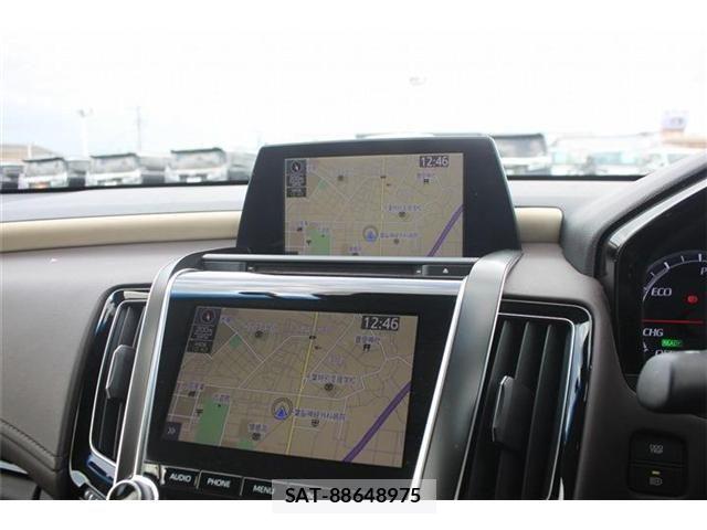 Toyota CROWN SEDAN 2018-06 7058063-1