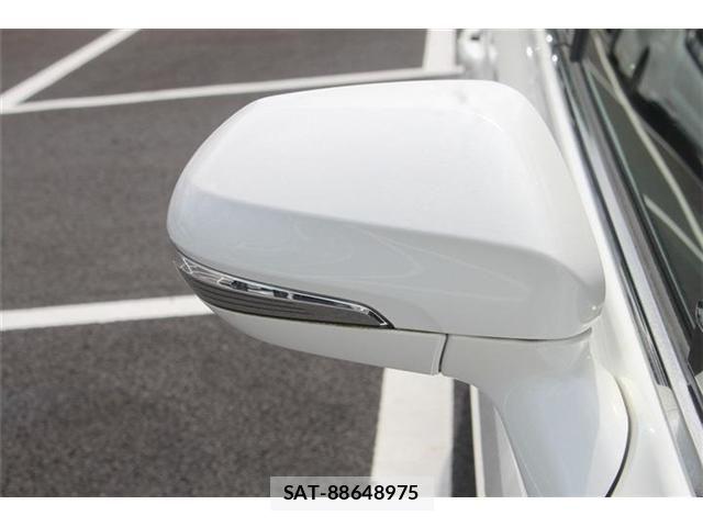 Toyota CROWN SEDAN 2018-06 7058063-20