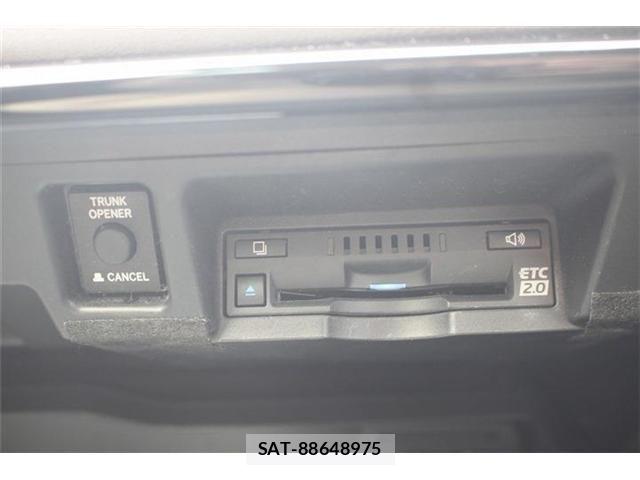 Toyota CROWN SEDAN 2018-06 7058063-4