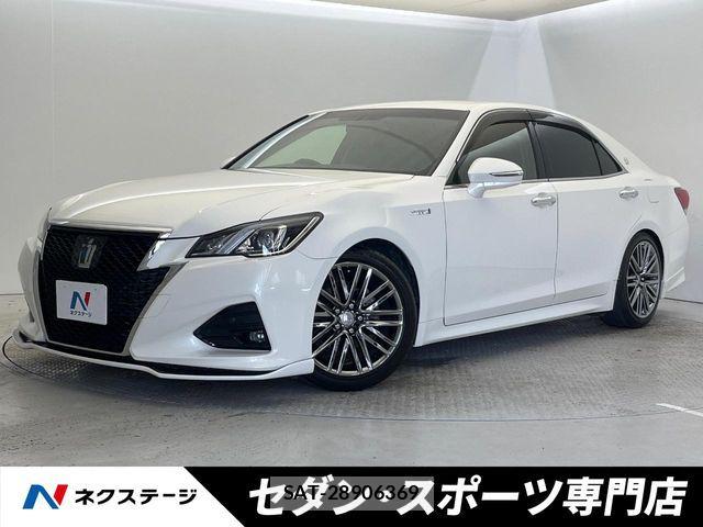 Toyota CROWN SEDAN 2015-11 7058073-0