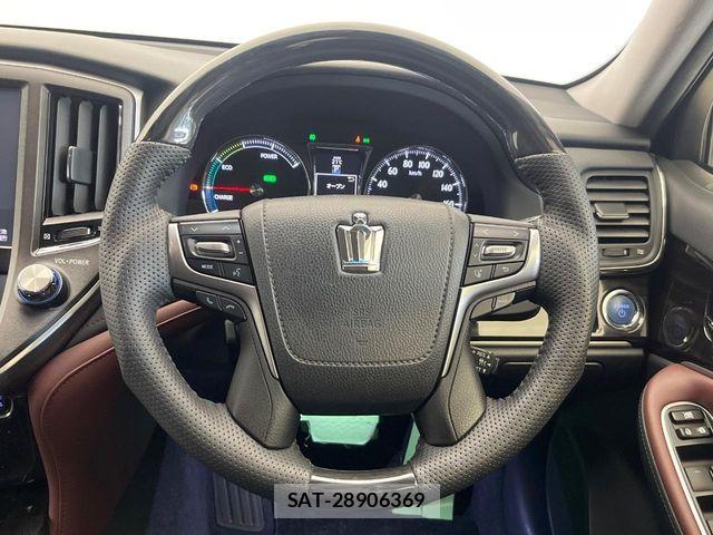 Toyota CROWN SEDAN 2015-11 7058073-11