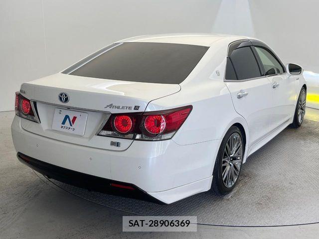 Toyota CROWN SEDAN 2015-11 7058073-17
