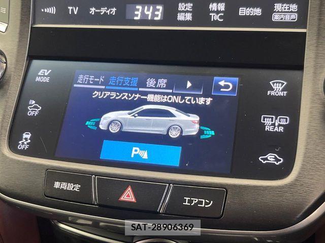 Toyota CROWN SEDAN 2015-11 7058073-3