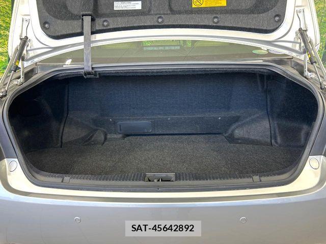 Toyota CROWN SEDAN 2013-03 7058070-9