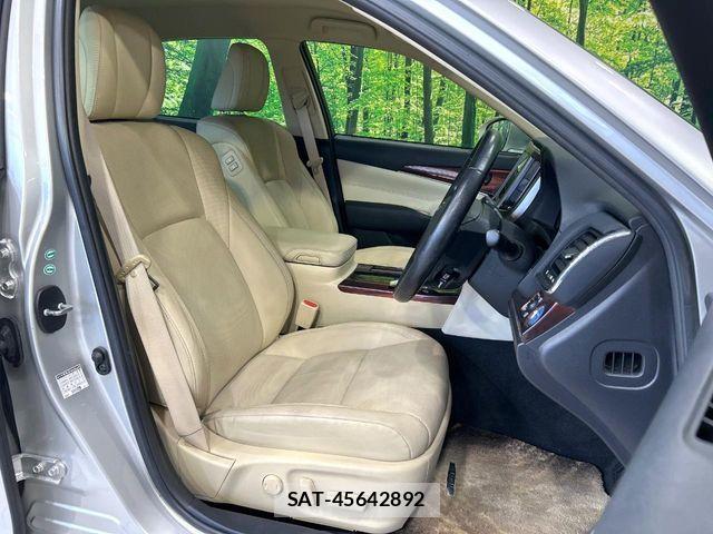 Toyota CROWN SEDAN 2013-03 7058070-7