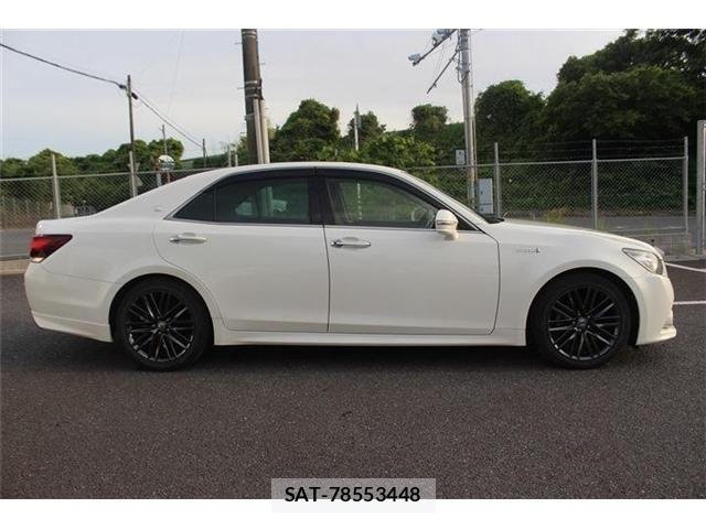 Toyota CROWN SEDAN 2015-09 7058074-8
