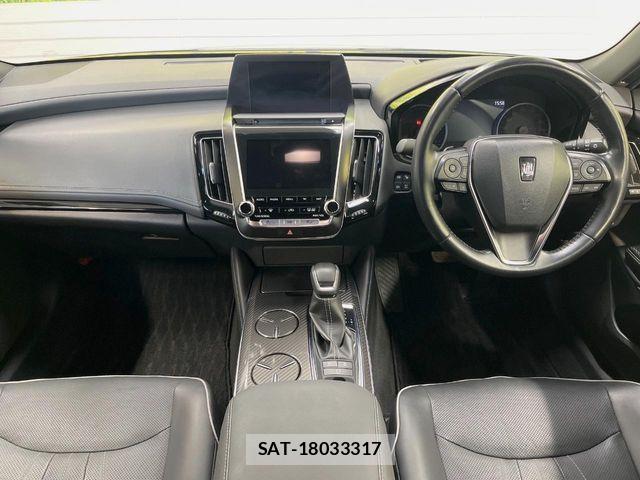 Toyota CROWN SEDAN 2018-09 7058059-1
