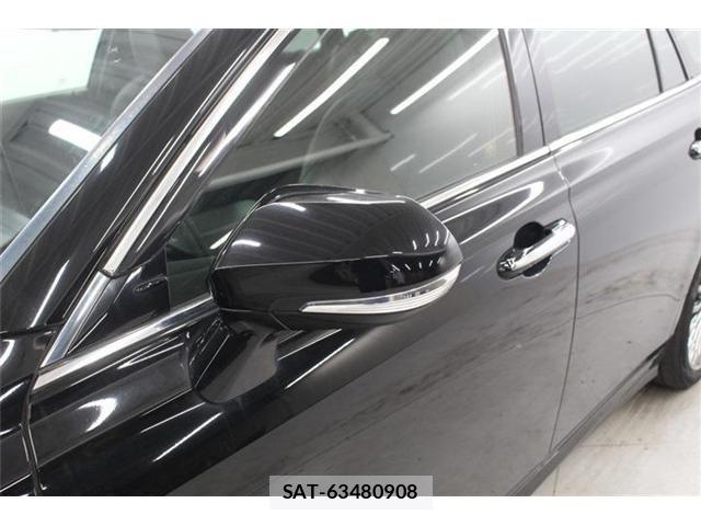 Toyota CROWN SEDAN 2020-12 7058068-16