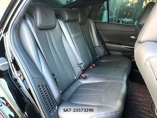 Toyota CROWN SEDAN 2021-03 7058056-14