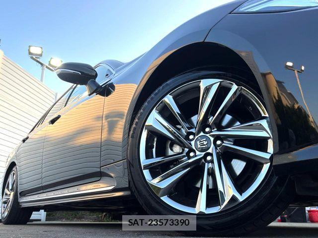 Toyota CROWN SEDAN 2021-03 7058056-17