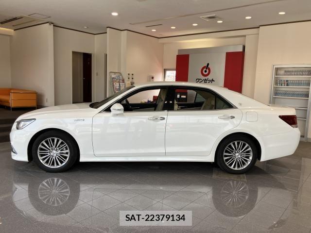 Toyota CROWN SEDAN 2016-03 7058072-14