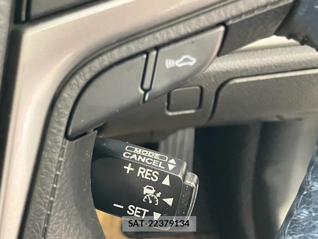 Toyota CROWN SEDAN 2016-03 7058072-3