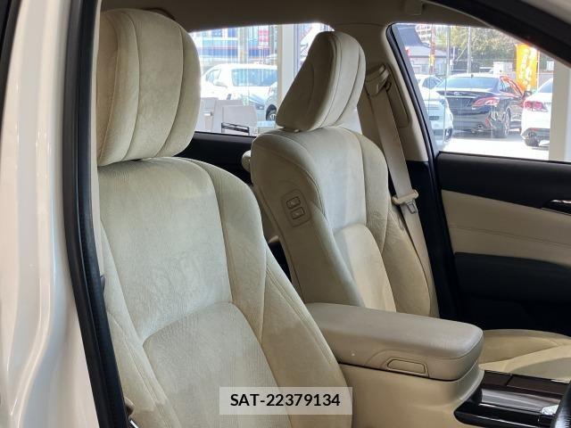 Toyota CROWN SEDAN 2016-03 7058072-7