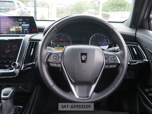 Toyota CROWN SEDAN 2019-03 7058065-16
