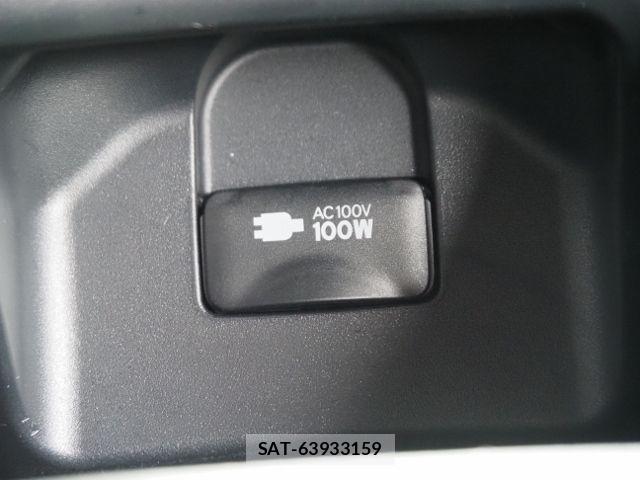 Toyota CROWN SEDAN 2019-03 7058065-28
