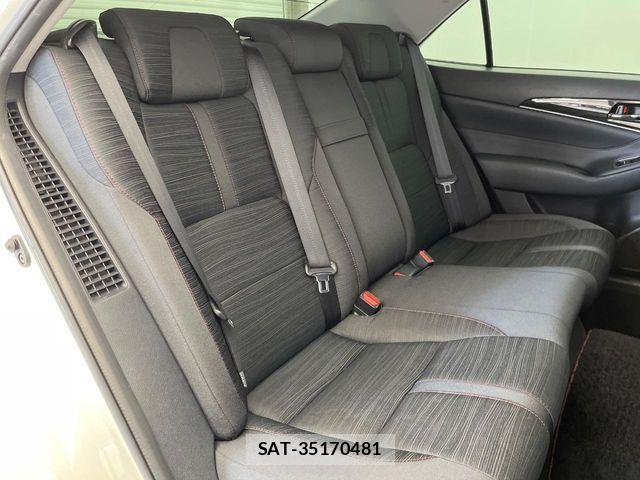 Toyota CROWN SEDAN 2016-02 7058069-11