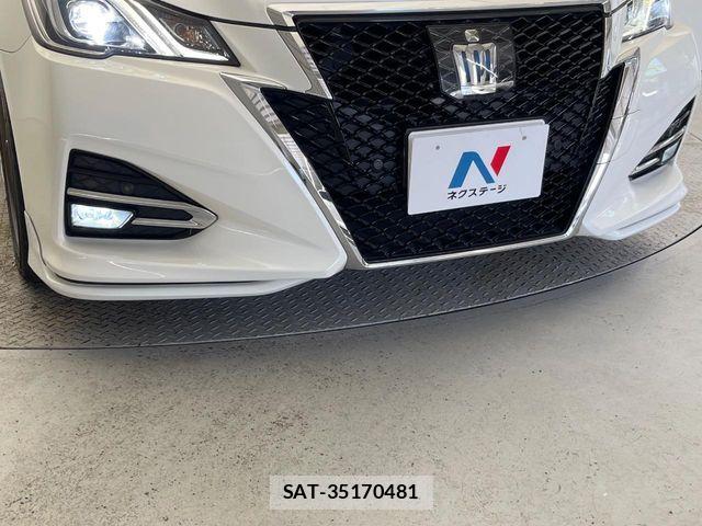 Toyota CROWN SEDAN 2016-02 7058069-2