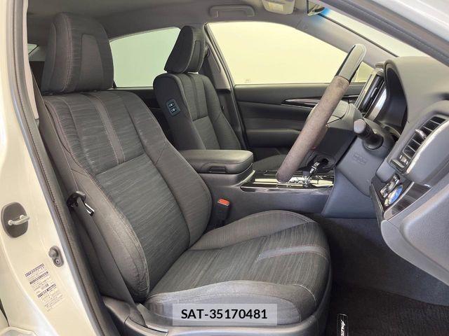 Toyota CROWN SEDAN 2016-02 7058069-8