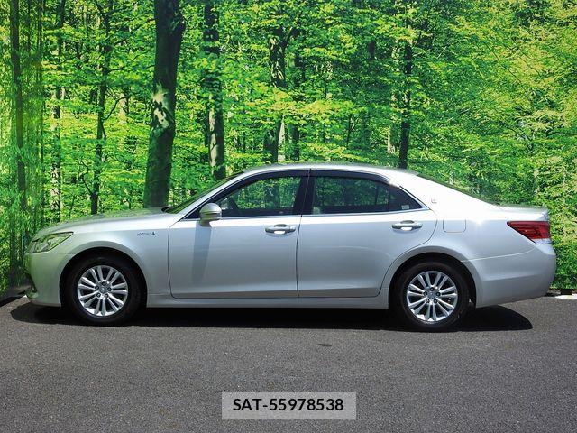 Toyota CROWN SEDAN 2014-05 7058081-20