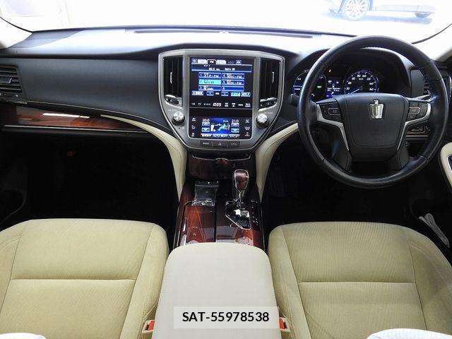Toyota CROWN SEDAN 2014-05 7058081-2