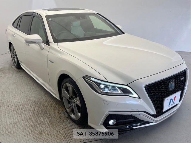 Toyota CROWN SEDAN 2018-09 7058061-15