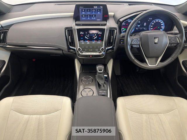 Toyota CROWN SEDAN 2018-09 7058061-1