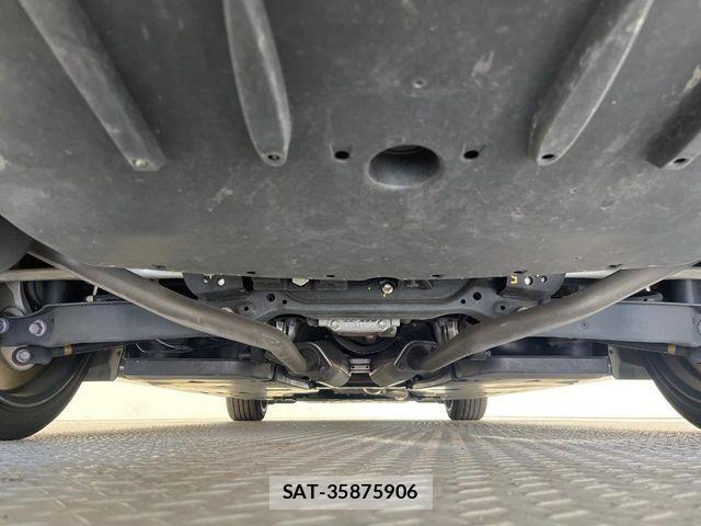 Toyota CROWN SEDAN 2018-09 7058061-19