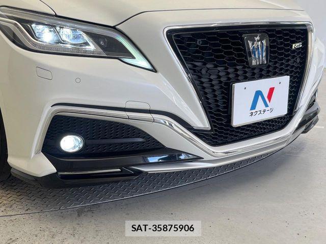 Toyota CROWN SEDAN 2018-09 7058061-2