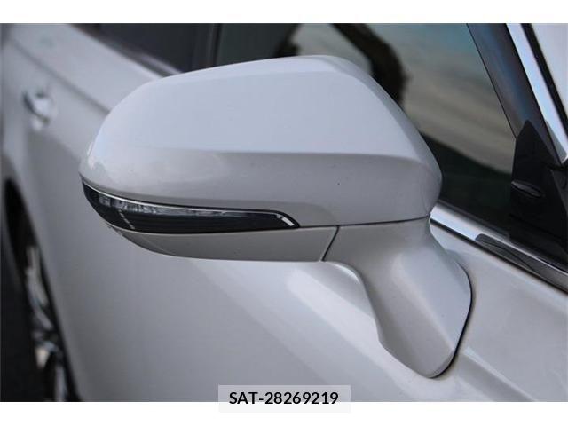 Toyota CROWN SEDAN 2021-04 7058075-15