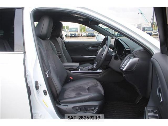 Toyota CROWN SEDAN 2021-04 7058075-18