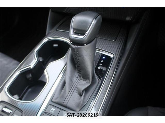 Toyota CROWN SEDAN 2021-04 7058075-23