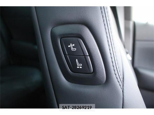 Toyota CROWN SEDAN 2021-04 7058075-5