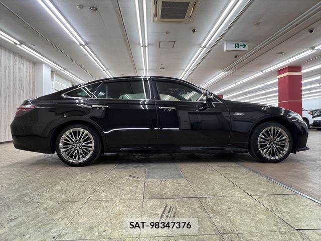 Toyota CROWN SEDAN 2019-05 7058066-15