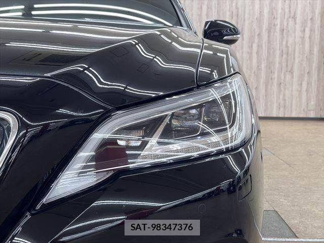 Toyota CROWN SEDAN 2019-05 7058066-20