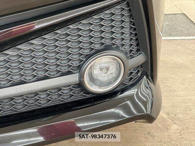 Toyota CROWN SEDAN 2019-05 7058066-21