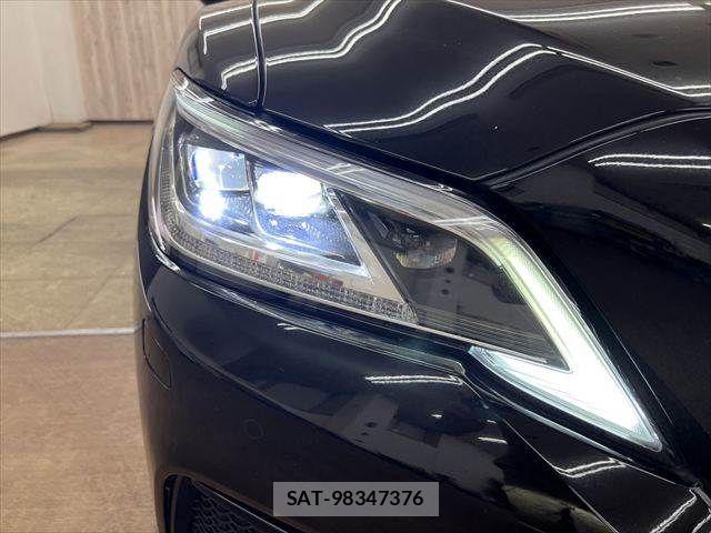 Toyota CROWN SEDAN 2019-05 7058066-28
