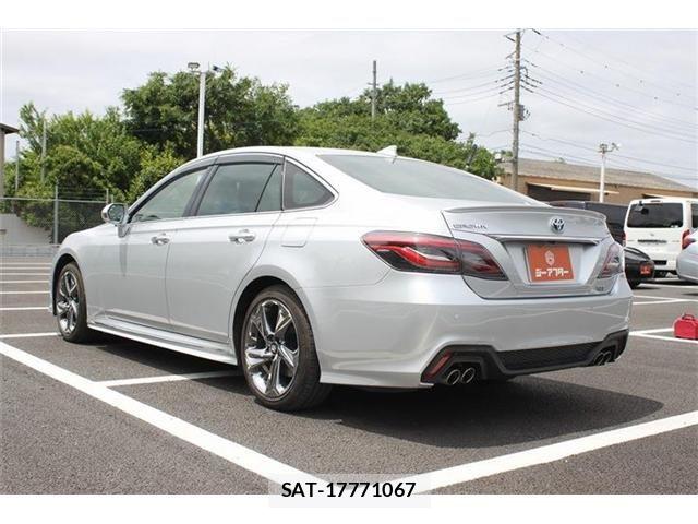 Toyota CROWN SEDAN 2021-02 7058064-13