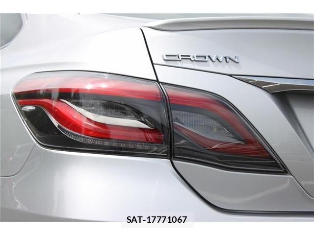 Toyota CROWN SEDAN 2021-02 7058064-15