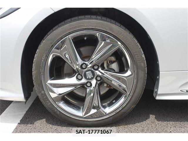 Toyota CROWN SEDAN 2021-02 7058064-24