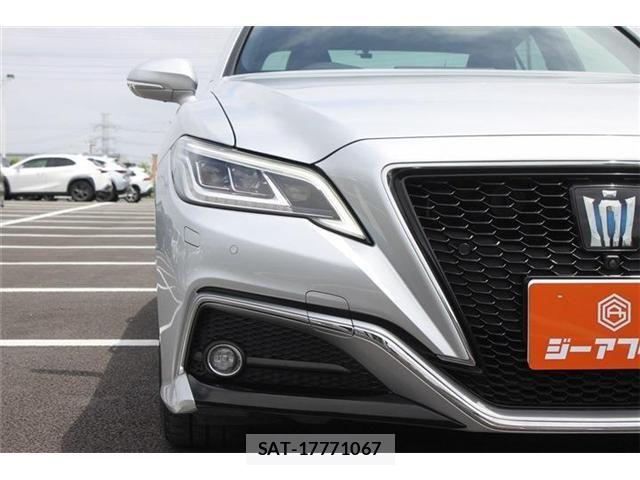 Toyota CROWN SEDAN 2021-02 7058064-8