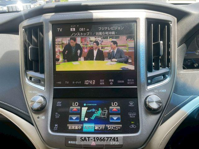 Toyota CROWN SEDAN 2014-05 7216633-9