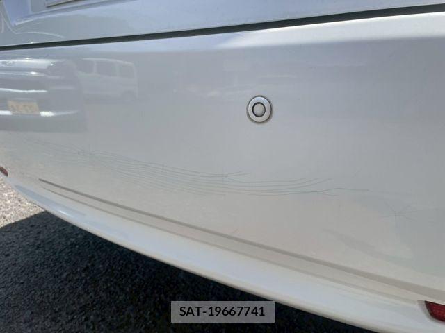 Toyota CROWN SEDAN 2014-05 7216633-17