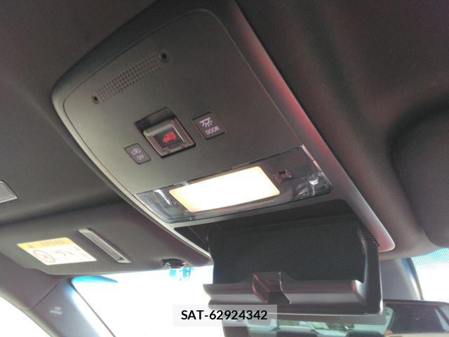 Toyota CROWN SEDAN 2020-03 7216688-22