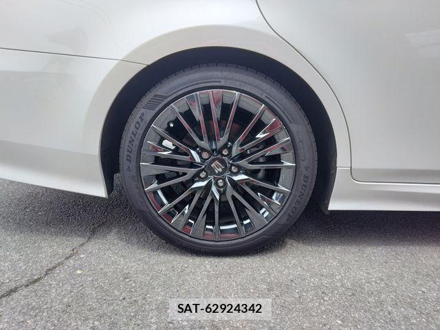 Toyota CROWN SEDAN 2020-03 7216688-28