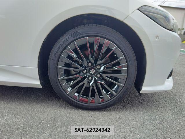 Toyota CROWN SEDAN 2020-03 7216688-29