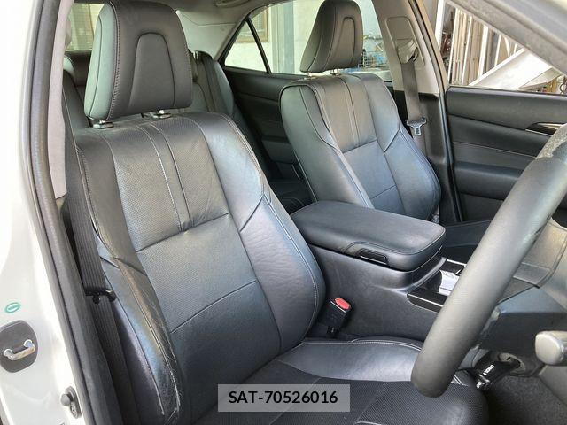 Toyota CROWN SEDAN 2013-07 7216625-19