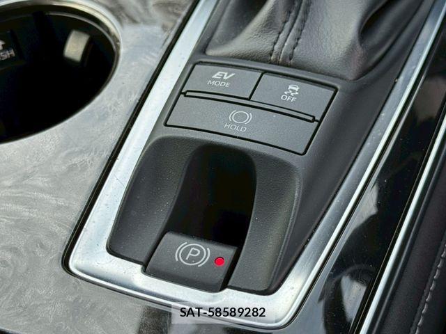 Toyota CROWN SEDAN 2020-05 7216692-22