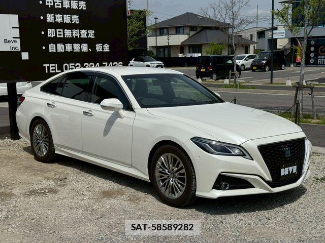 Toyota CROWN SEDAN 2020-05 7216692-5